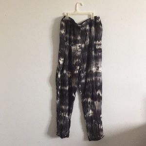 Very cute flowy pants